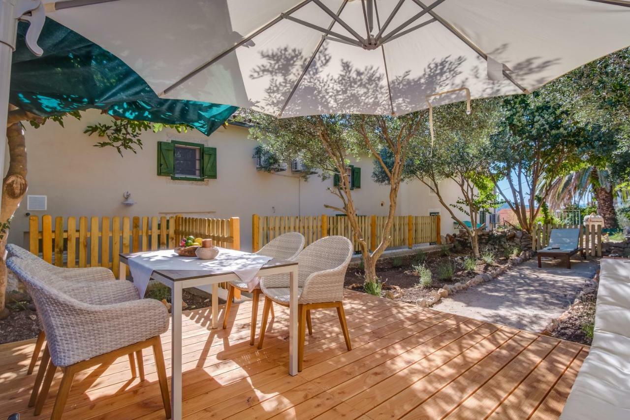 Апартаменты Casa Rustica Мали-Лошинь Экстерьер фото